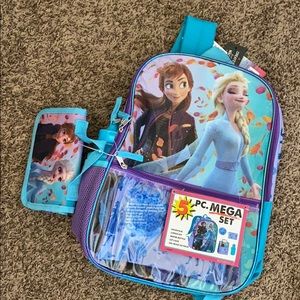 NWT 5 piece Frozen Backpack Set